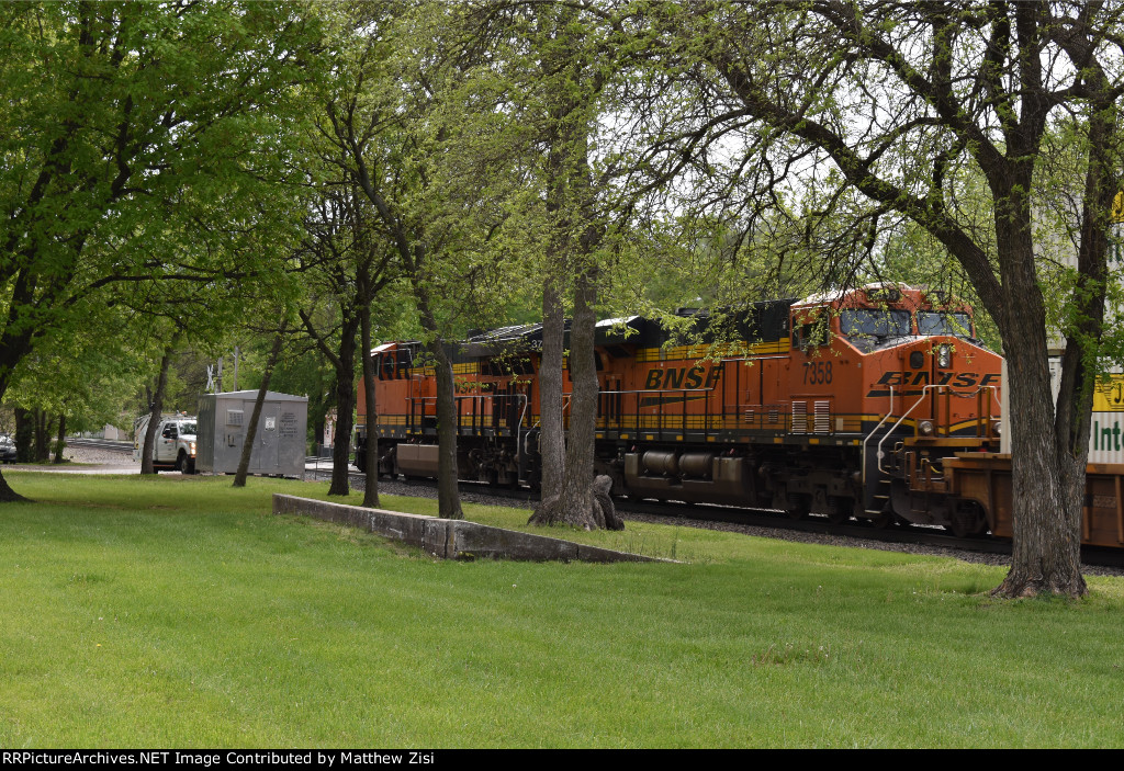 BNSF 3772 7358